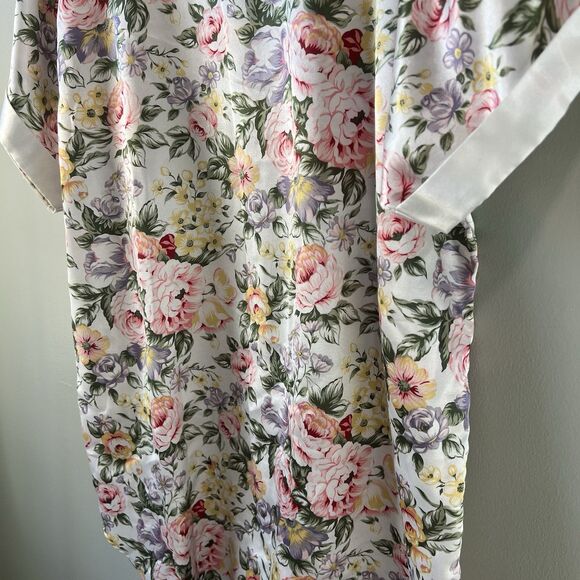 Kathryn Floral Satin Button Front Lined Sleep shirt Night gown, size est‎ L - Picture 11 of 16
